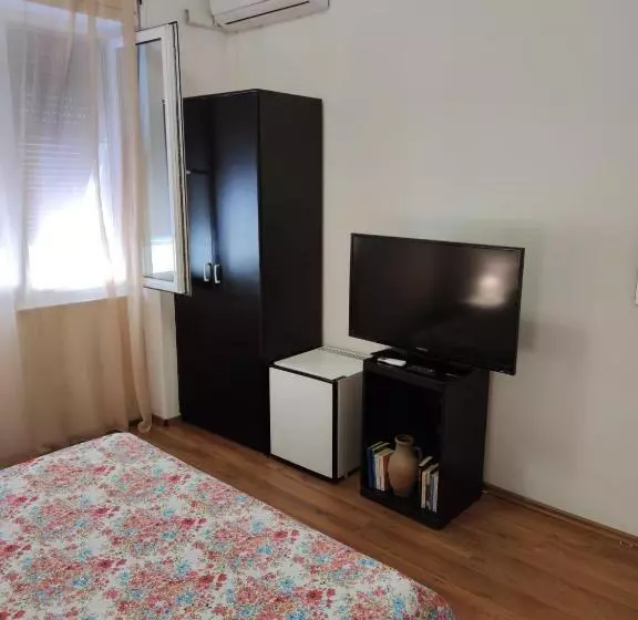 Hotel Private Accommodation Raspudic