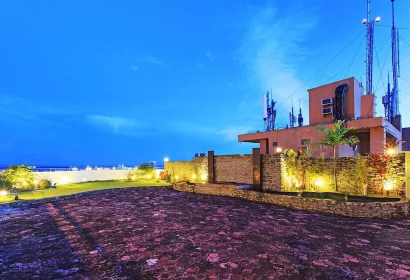 Sarrosa International Hotel And Residential Suites