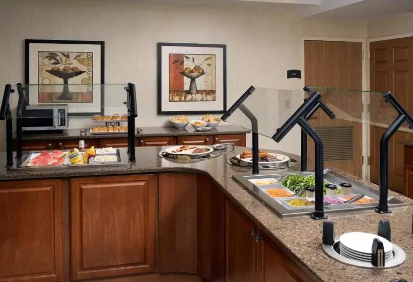호텔 Staybridge Suites North Brunswick, An Ihg
