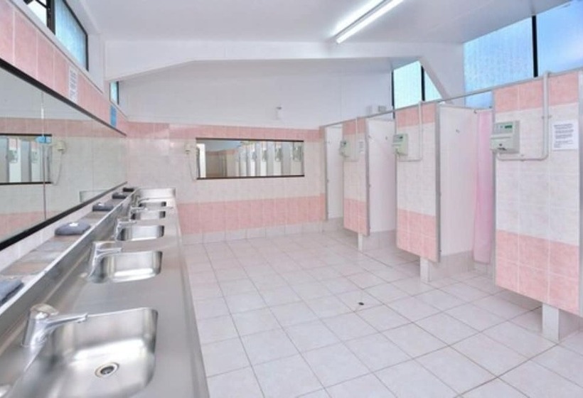 Auckland North Shore Motels & Holiday Park