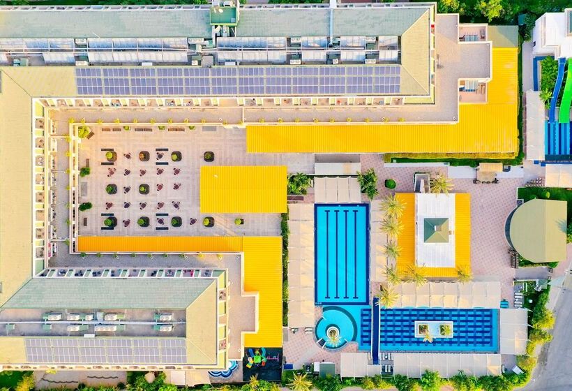 Crystal De Luxe Resort & Spa All Inclusive