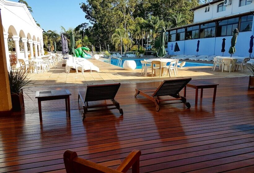 בית מלון כפרי Akropolis