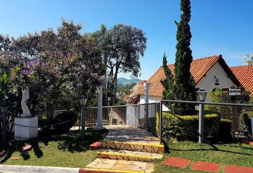 בית מלון כפרי Akropolis