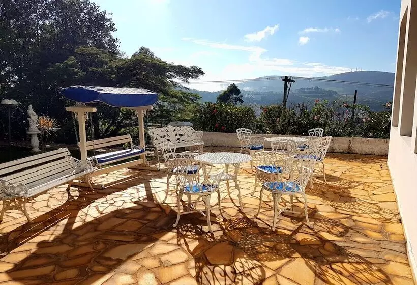 בית מלון כפרי Akropolis