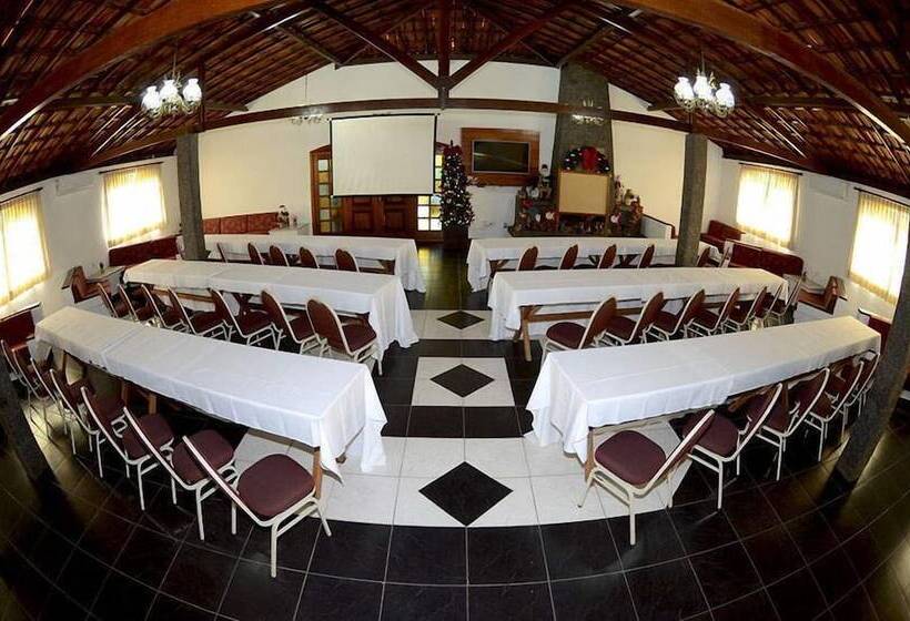 בית מלון כפרי Akropolis