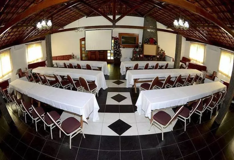 בית מלון כפרי Akropolis