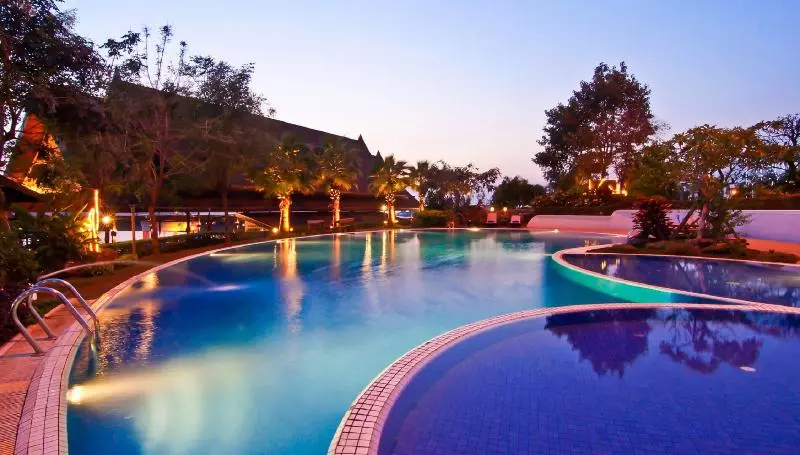 Отель Champasak Grand