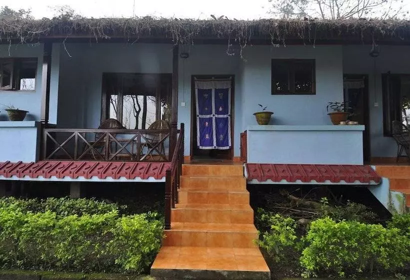 هتل Chitwan Forest Resort , Chitwan National Park