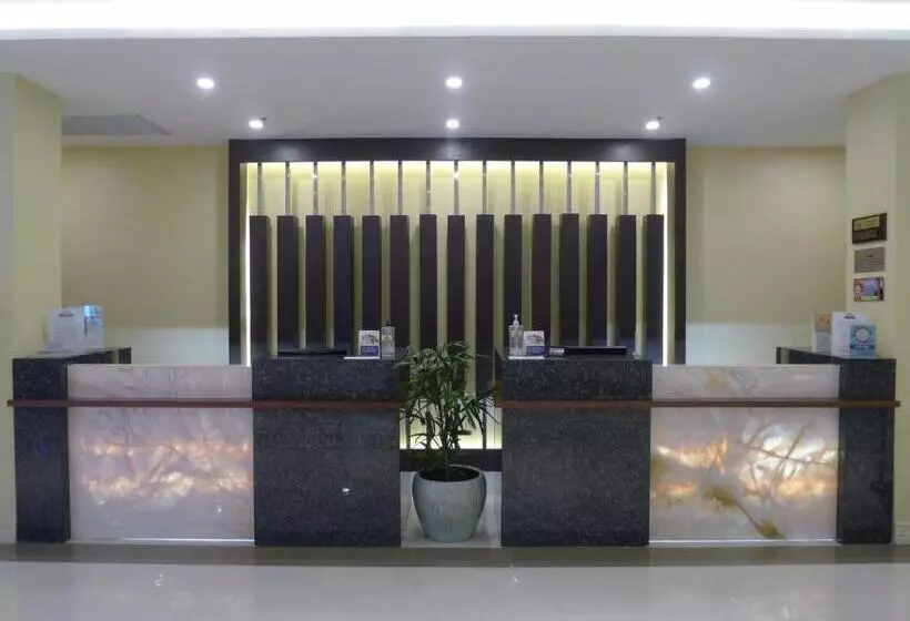 Days Hotel By Wyndham Iloilo