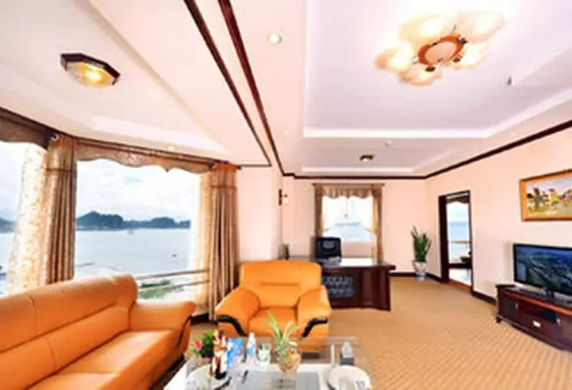 هتل Grand Halong