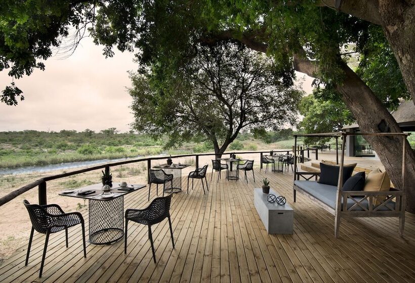 Отель Lion Sands Ivory Lodge