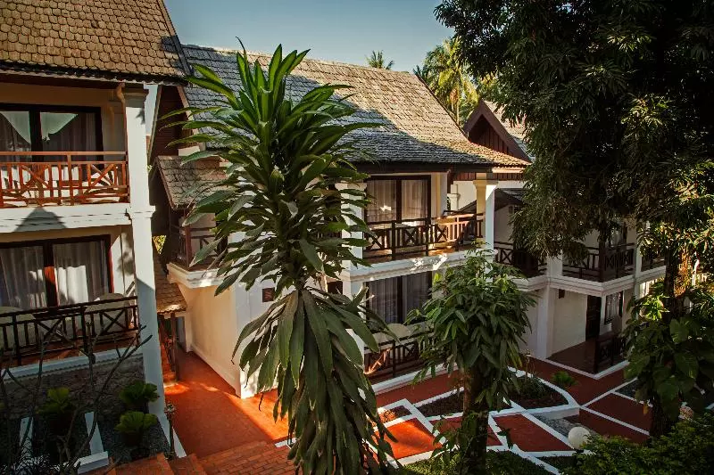 هتل Parasol Blanc