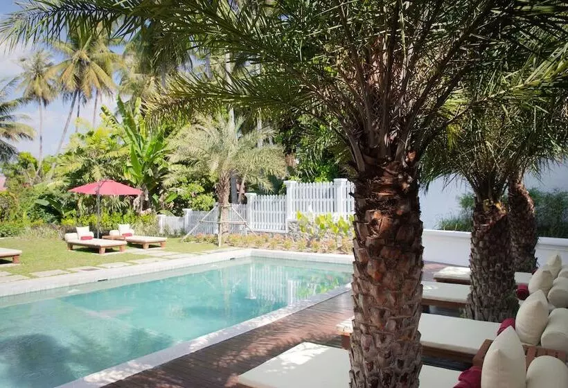 هتل Parasol Blanc