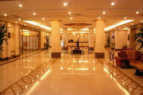 Otel Qinhuangdao Grand