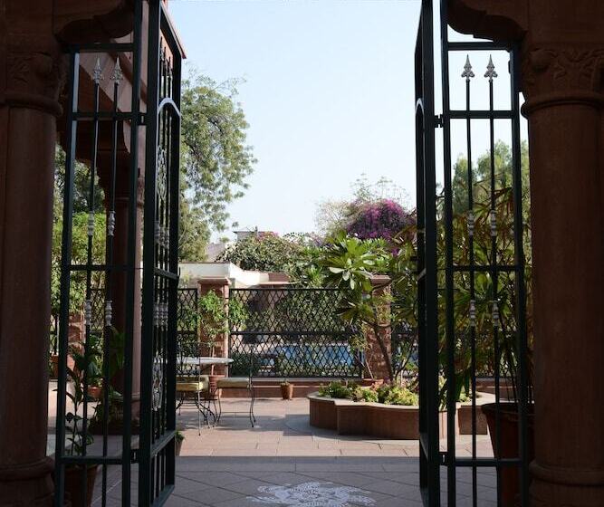 ホテル Ratan Vilas