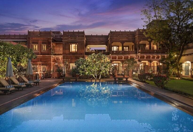 ホテル Ratan Vilas