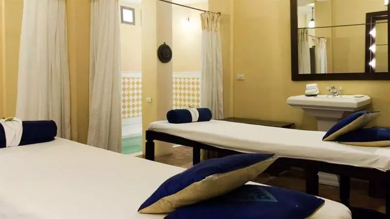 فندق Satri House