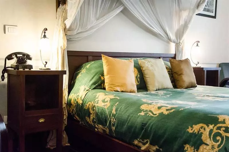 فندق Satri House