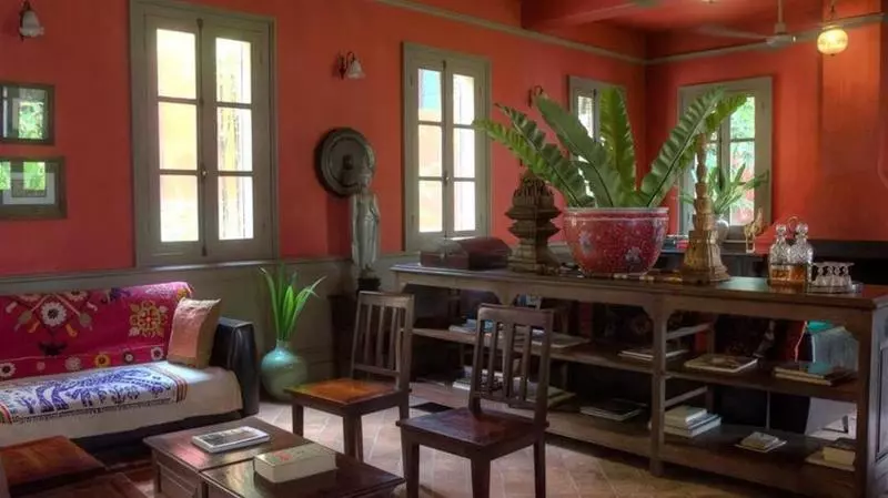 فندق Satri House