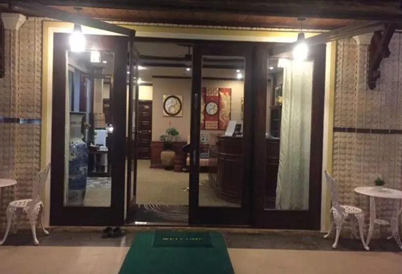 בית מלון כפרי Lao Home