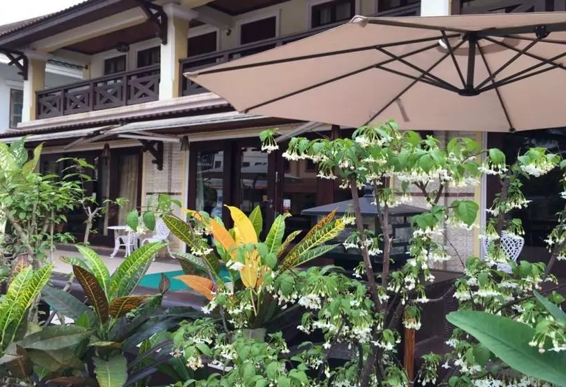 בית מלון כפרי Lao Home