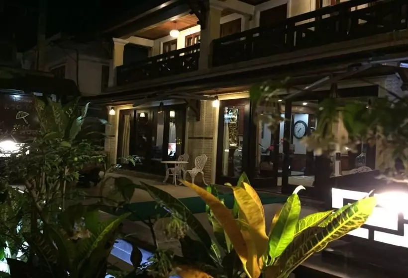 בית מלון כפרי Lao Home