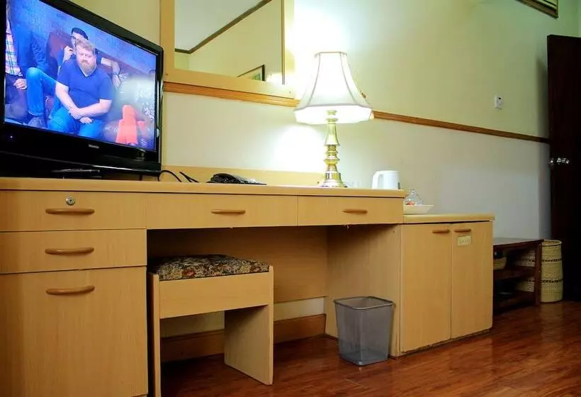 Shangri La Hotel Uganda