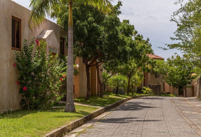 Villas De Palermo Hotel And Resort  Private Detached Houses