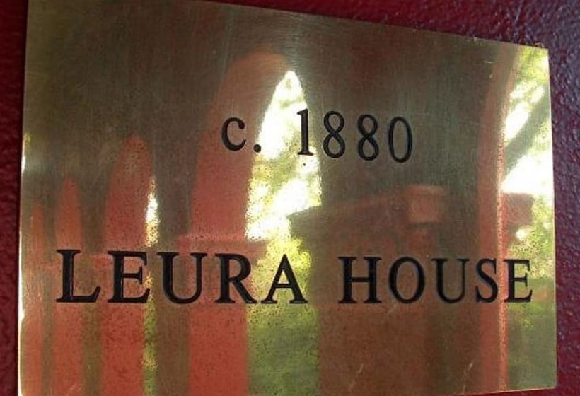 مبيت وإفطار Leura House