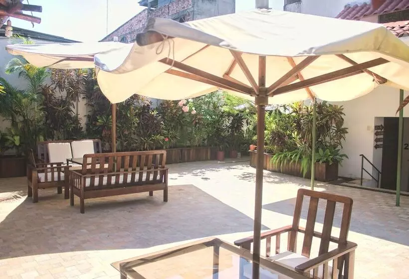 ホテル Amazon Apart