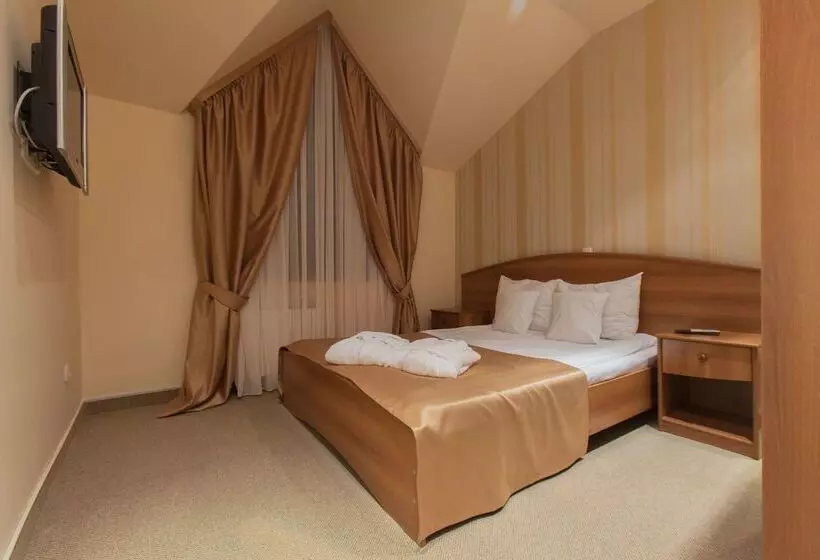 هتل Best Western Bohemian Resort