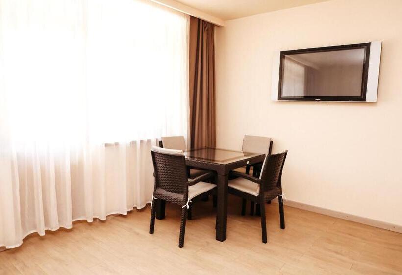 هتل Best Western Bohemian Resort