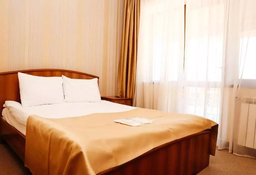 هتل Best Western Bohemian Resort