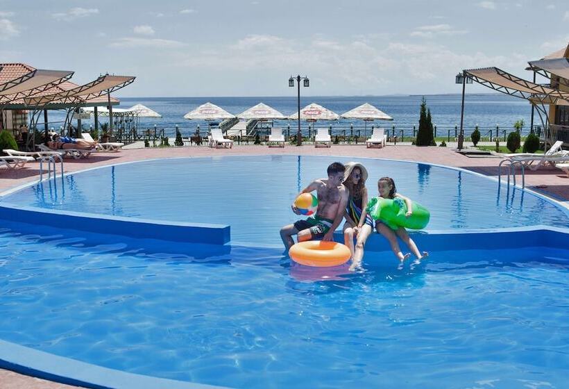 هتل Best Western Bohemian Resort