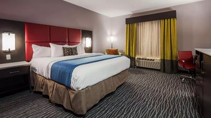 酒店 Best Western Plus Sherwood Park Inn & Suites