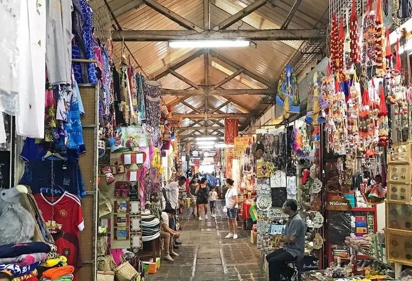 هتل Champ De Mars B&b