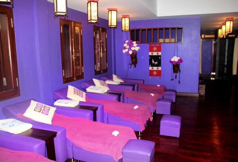 هتل Chitchareune Mouangluang