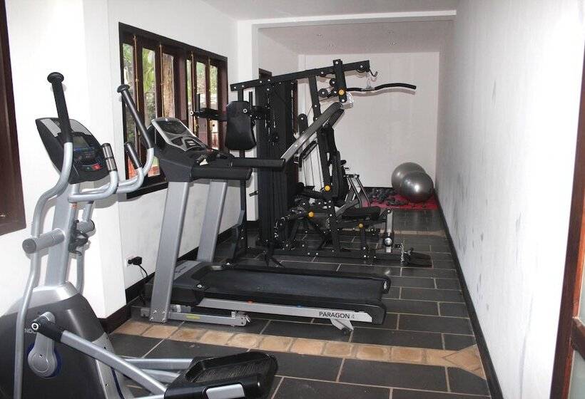 هتل Chitchareune Mouangluang