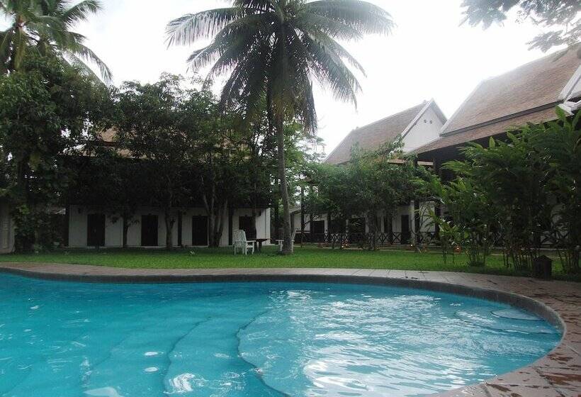 هتل Chitchareune Mouangluang