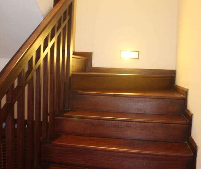 هتل Chitchareune Mouangluang