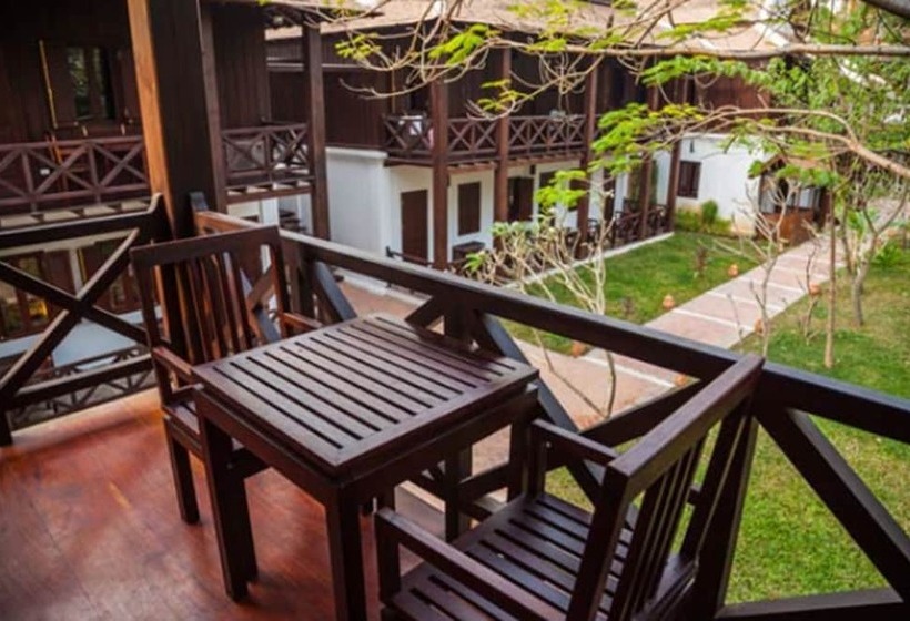 هتل Chitchareune Mouangluang