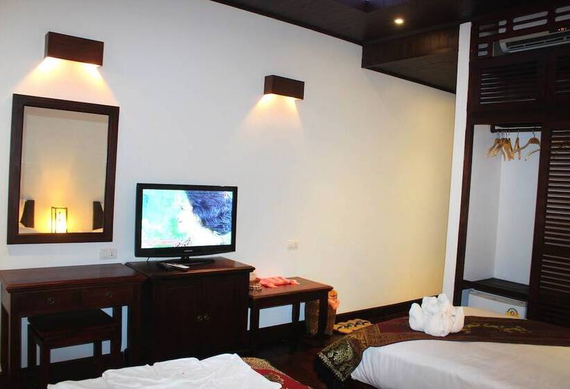 هتل Chitchareune Mouangluang