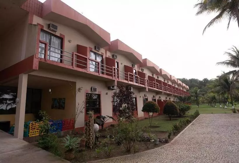 Отель Coqueiral Praia