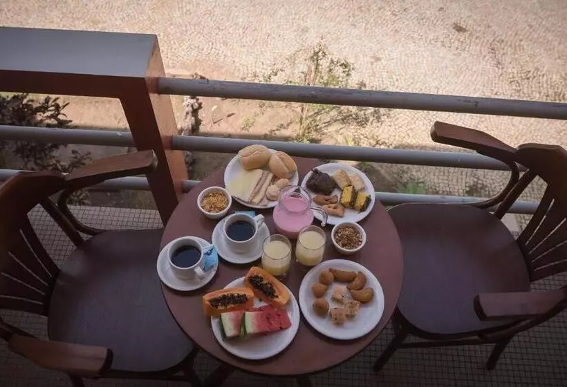 Отель Coqueiral Praia