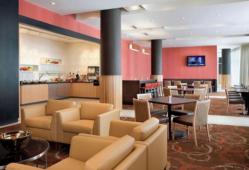 هتل Residence Inn By Marriott Calgary Airport