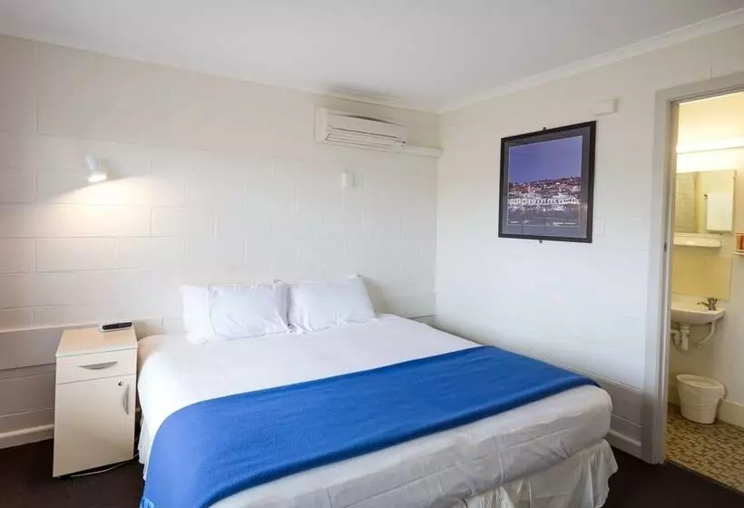 Отель Edgewater