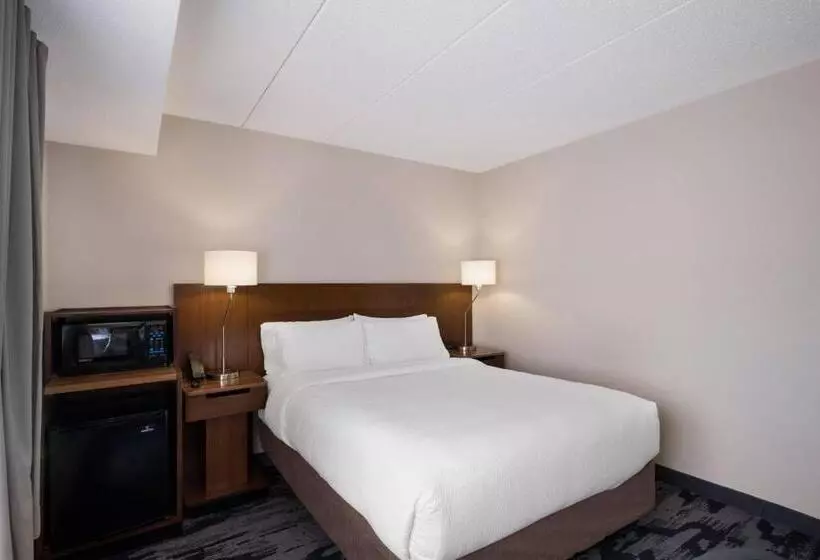 ホテル Fairfield Inn By Marriott Amesbury