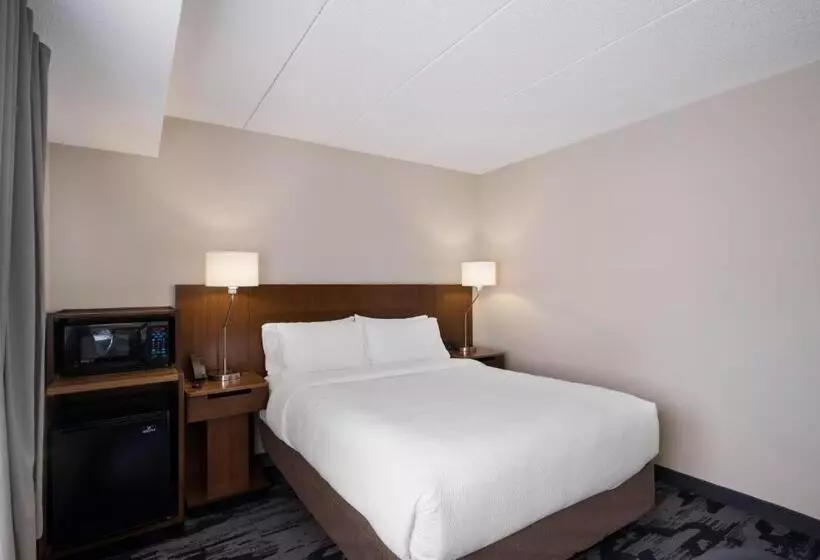 ホテル Fairfield Inn By Marriott Amesbury