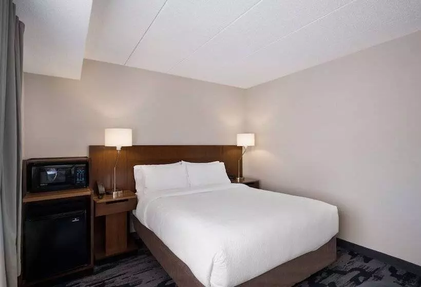 ホテル Fairfield Inn By Marriott Amesbury