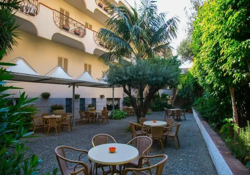 Hotelli Gli Ulivi